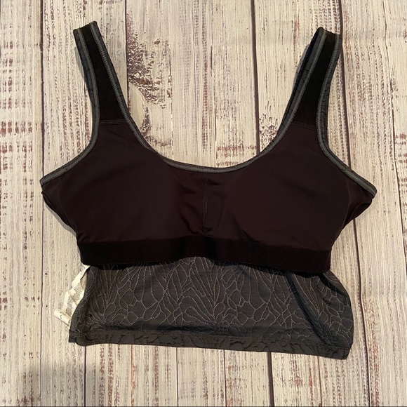 Fabletics Gray Prisha Jacquard Midi Top & Capri. - Picture 14 of 15